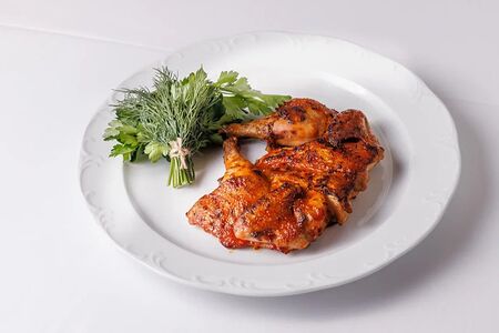 Цыпленок с соусом шрирача