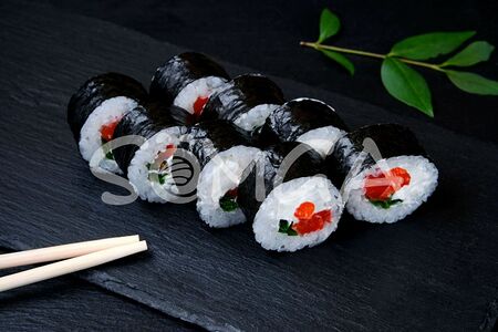 Токио ролл с копчёной сёмгой