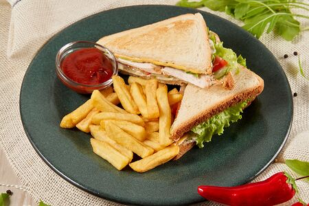 Сэндвич с курицей