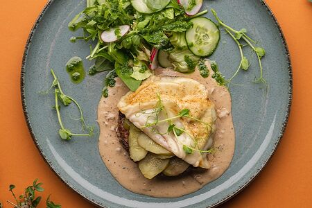 Бифштекс на перечно-трюфельном соусе