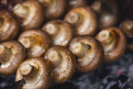 Шампиньоны на мангале