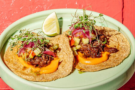 Тако с рваной говядиной