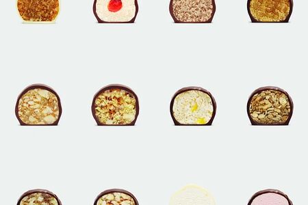 Конфета кокосовая в белой глазури