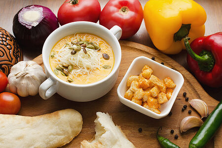 Крем-суп из шампиньонов с сухариками