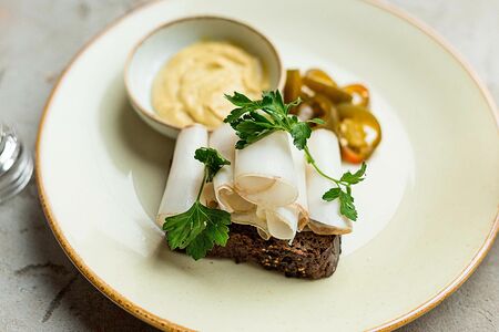 Бутер с салом