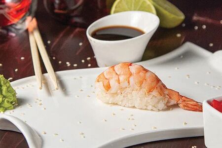 Суши с креветкой