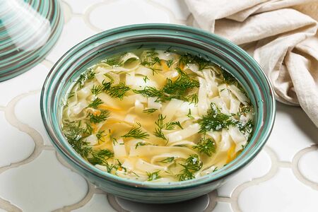 Куриный суп с лапшой