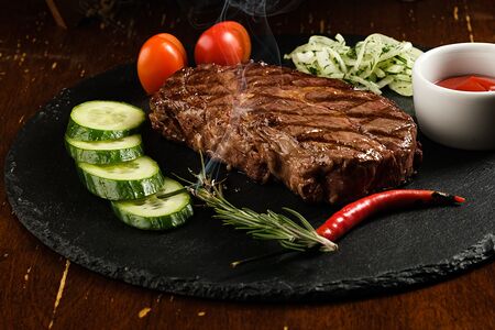 Стейк Фламбе