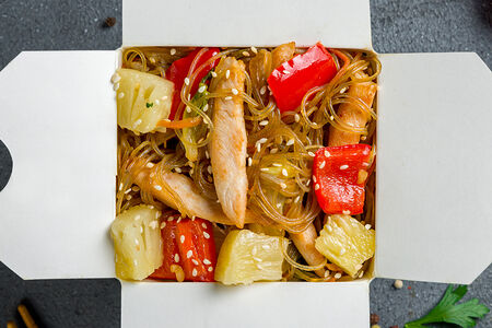 Вок По Тайски с лапшой фунчоза