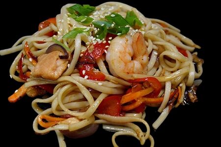 Удон с морепродуктами