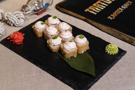 Ролл Горячая Лава Жареный