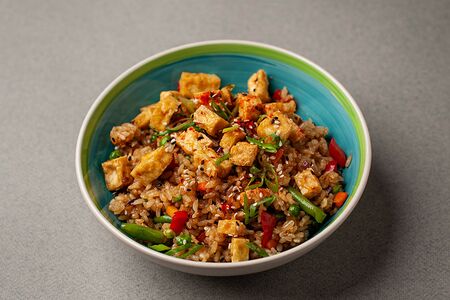 Рис с овощами и тофу