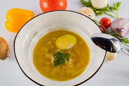 Куриный суп с домашней лапшой