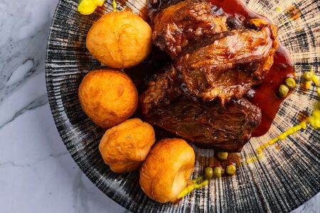 Казы гриль с баурсаками