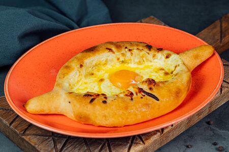 Хачапури по-аджарски