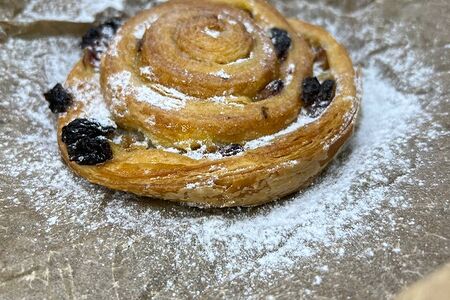 Улитка с изюмом