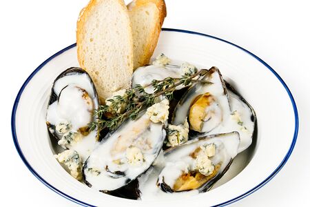 Мидии в соусе Блю чиз