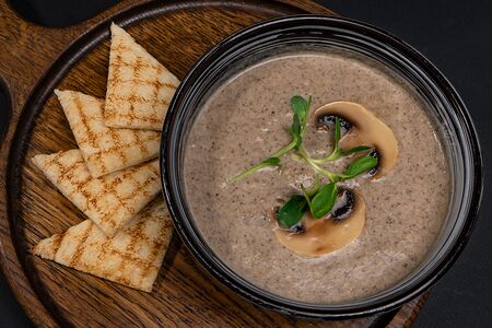 Крем-суп из шампиньонов