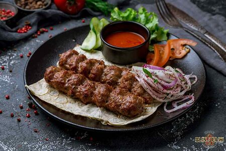 Люля-кебаб из свинины и говядины