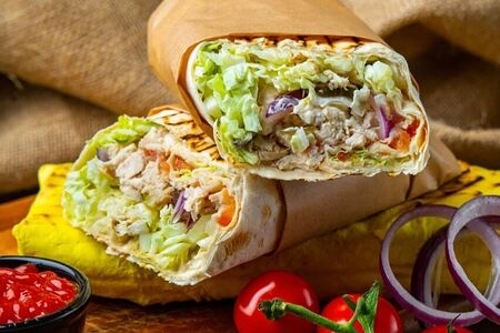 Шаурма с сыром и свининой стандартная