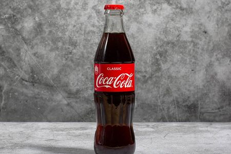 Coca-Cola в стеклянной бутылке