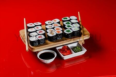 Маки ролл с тунцом