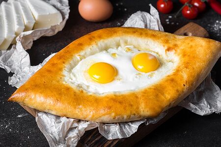 Хачапури по-аджарски