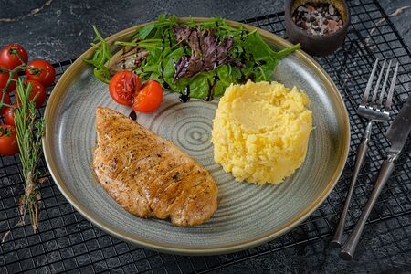 Стейк из филе куриной грудки