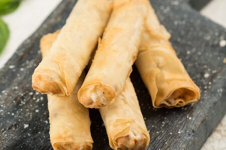 Рулетики с сыром и беконом