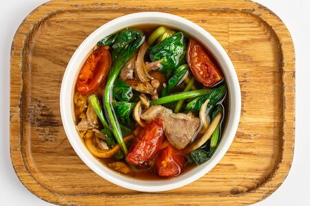 Пряный суп с говядиной