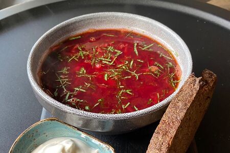 Борщ с томленой говядиной