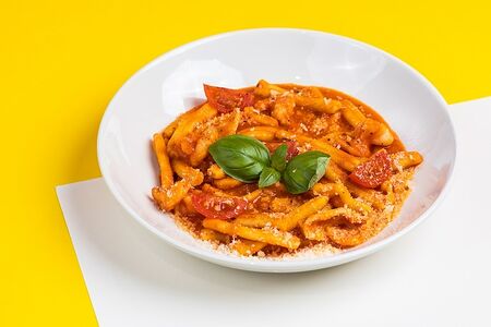 Казаречче с креветками и кальмарами