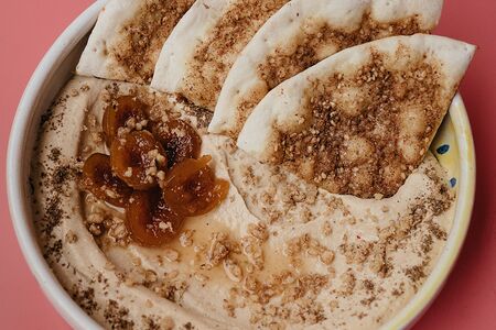 Хумус с инжиром