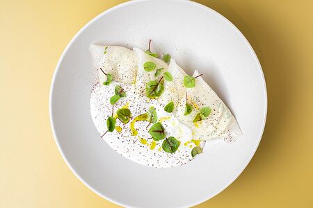 Raw Вареники с миндальной рикоттой