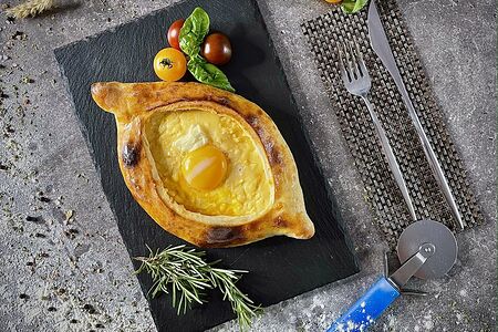 Хачапури по-Некрасовски с домашним яйцом
