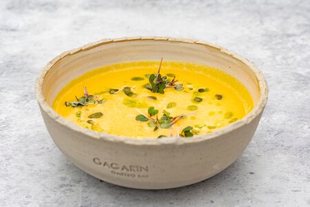 Крем-суп из тыквы с креветками