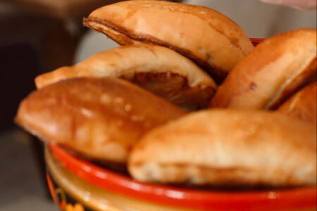 Пирожок с капустой