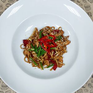 Удон с куриной грудкой