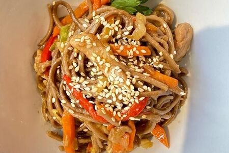 Соба с куриным филе