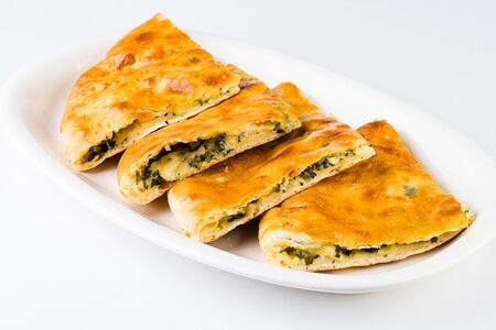 Хачапури со шпинатом и сыром