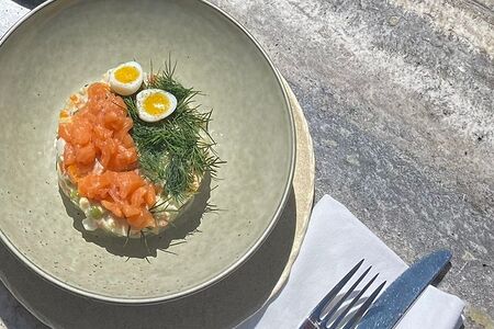 Оливье с лососем