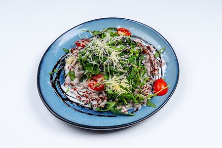 Руккола с телятиной