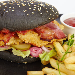 Джо Блэк с курицей и беконом