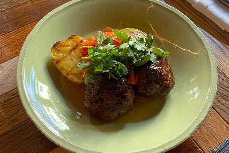 Котлеты говяжьи с запеченным перцем