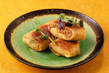 Блины, фаршированные растительным мясом и киноа (веган, без глютена)