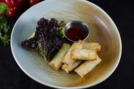 Японские блинчики с уткой и соусом Сладкий Чили