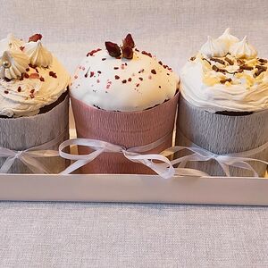 Сет из трех куличей