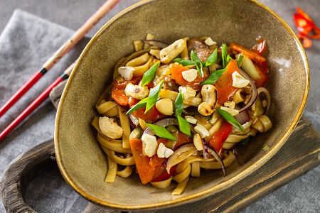 Удон с телятиной в соусе Терияки