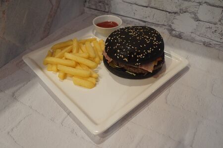 Black бургер с беконом