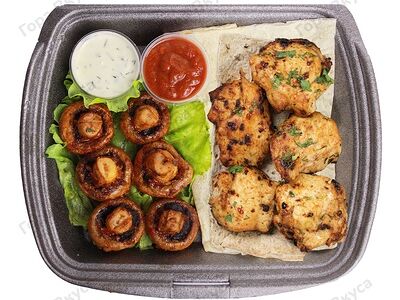 Куриная грудка на углях (гарнир3) 200/130/30/30 г